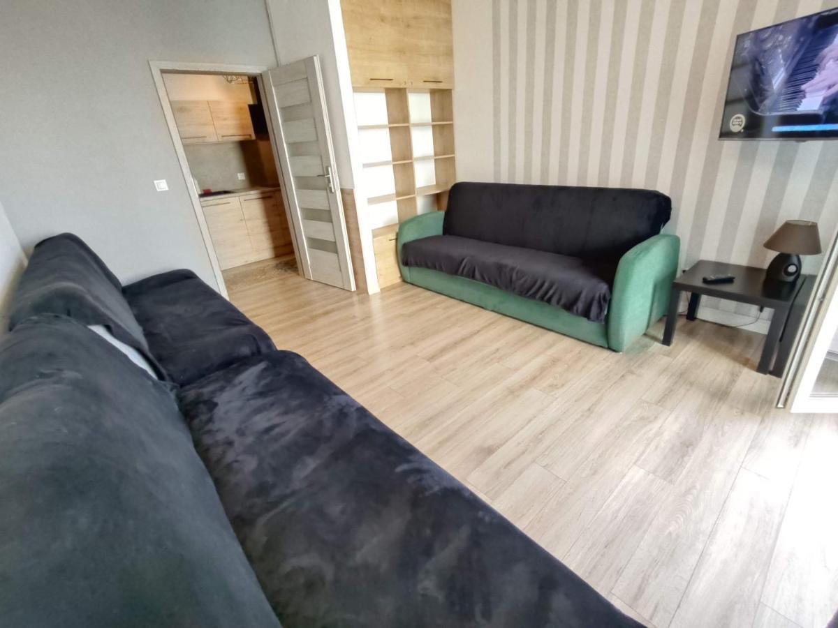 1120 Smialego 41 - Tanie Pokoje W Apartamencie - Samodzielne Zameldowanie - Self Check In 포즈난 외부 사진