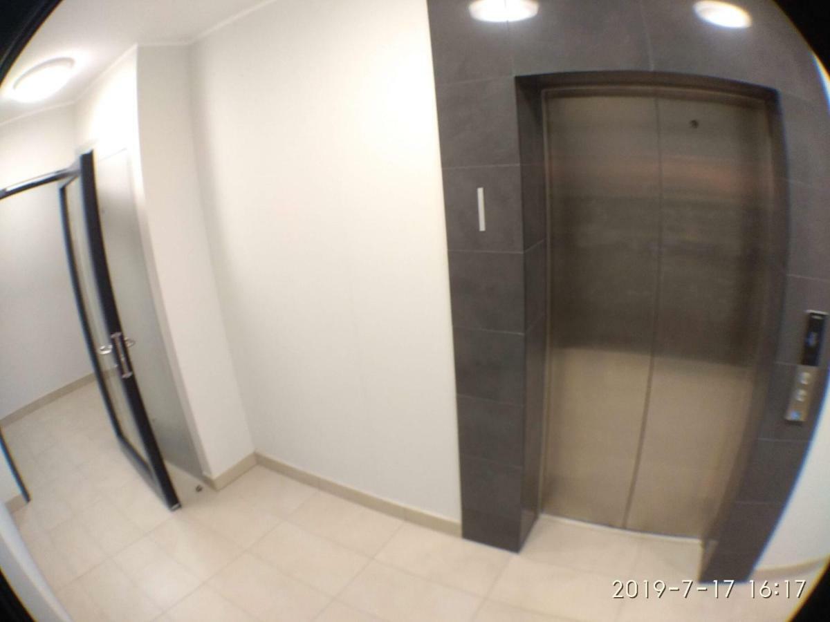 1120 Smialego 41 - Tanie Pokoje W Apartamencie - Samodzielne Zameldowanie - Self Check In 포즈난 외부 사진