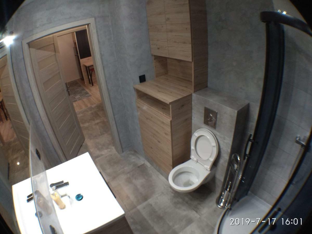 1120 Smialego 41 - Tanie Pokoje W Apartamencie - Samodzielne Zameldowanie - Self Check In 포즈난 외부 사진